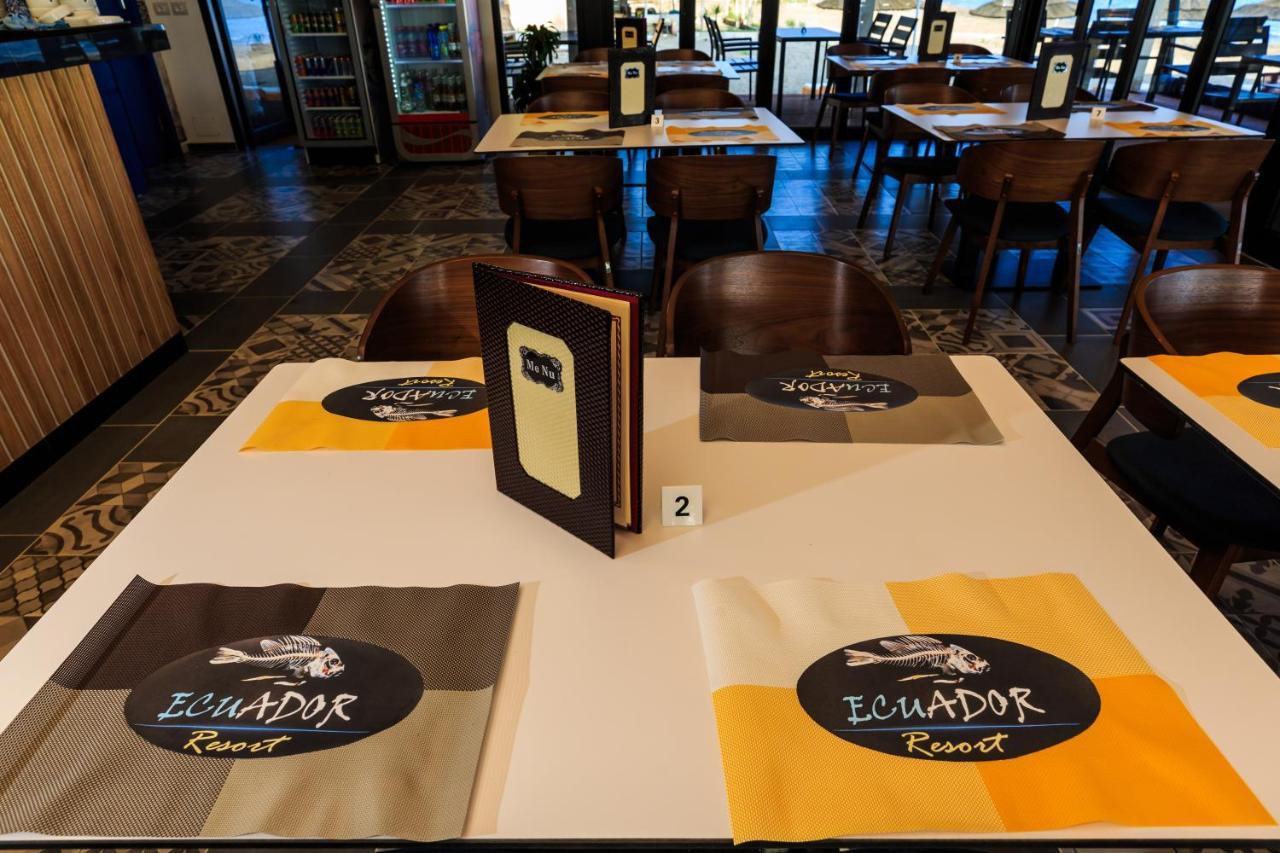 Ecuador Resort Zverneci エクステリア 写真