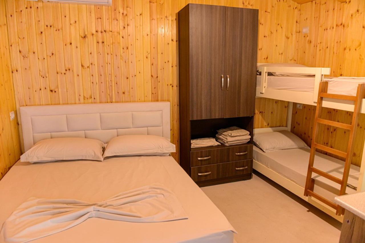 Ecuador Resort Zverneci エクステリア 写真