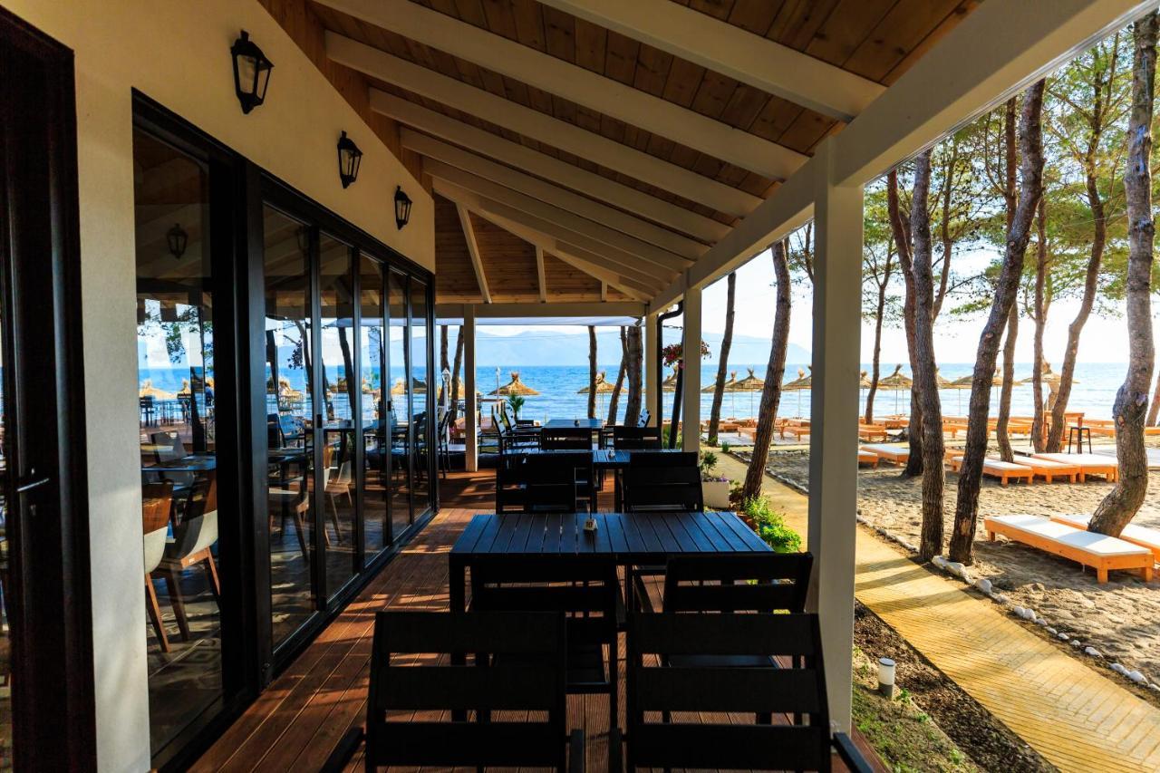 Ecuador Resort Zverneci エクステリア 写真